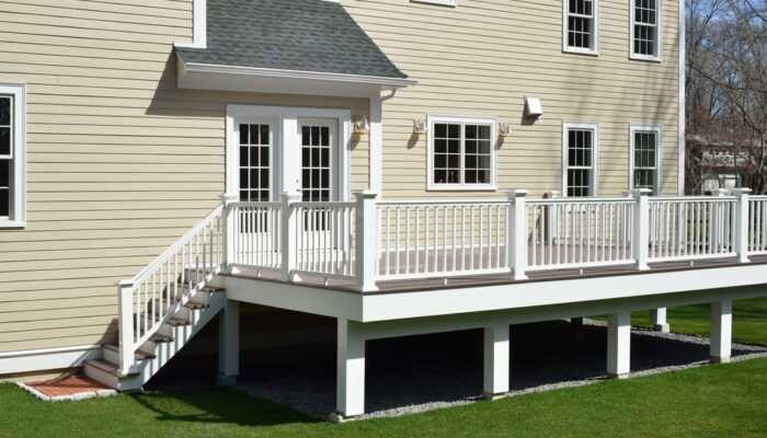 7 mistakes to avoid when installing deck railing systems