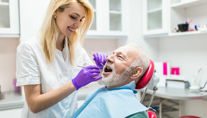 Dental implants for seniors and their advantages