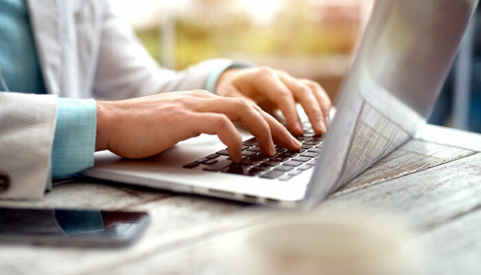 10 Mistakes to Avoid While Surfing the Internet