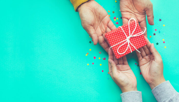 8 gifts to avoid giving to a loved one